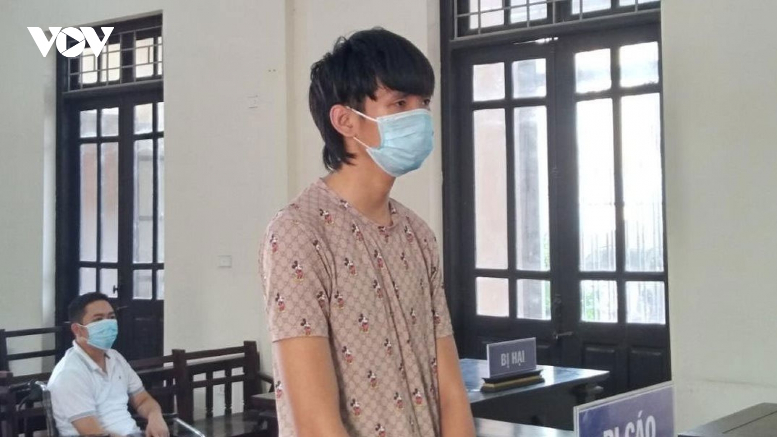 Nóng 24h: Đâm xe vào công an để “thông chốt”, thanh niên lĩnh 42 tháng tù