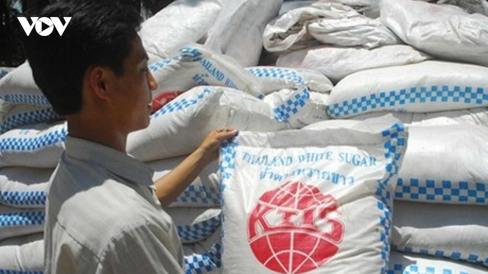 Bộ Công Thương xem xét điều tra sản phẩm đường mía nhập khẩu
