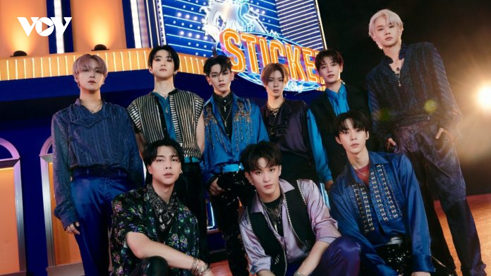 Nhóm nhạc NCT 127 tái xuất bùng nổ trong MV "Sticker"
