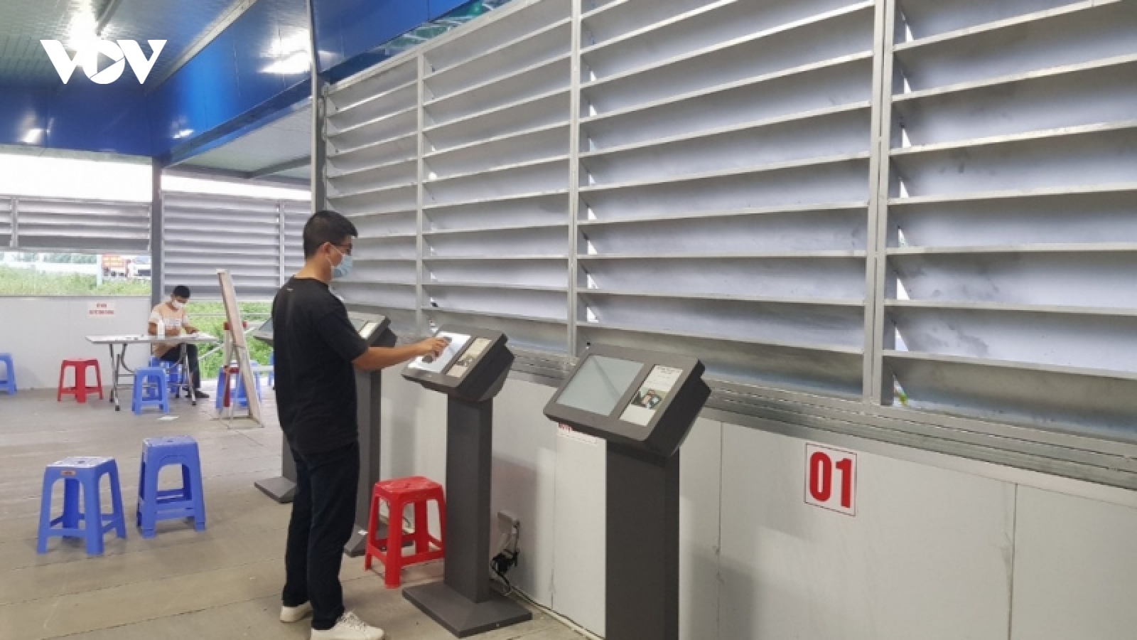 Quảng Ninh thí điểm hệ thống tự động kiểm soát người ra/vào chốt kiểm soát dịch