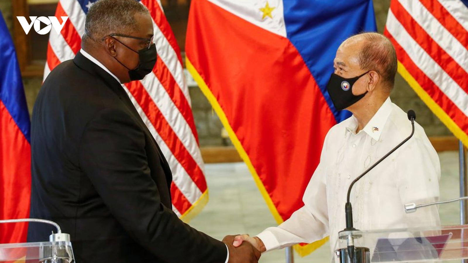 Philippines: Bắc Kinh hối thúc Manila ngừng xem xét lại Hiệp ước quốc phòng với Mỹ