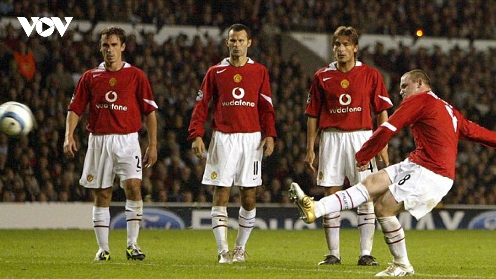 Ngày này năm xưa: Wayne Rooney ra mắt hoàn hảo trong màu áo MU