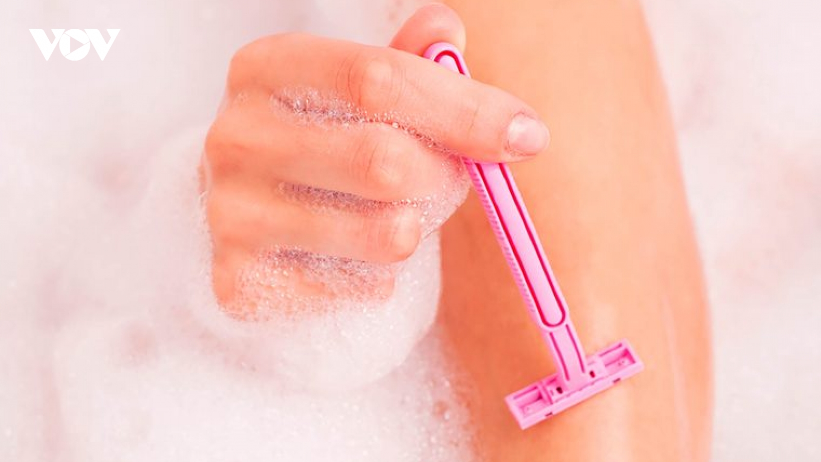 6 sai lầm khi cạo lông chân mà nhiều người mắc phải