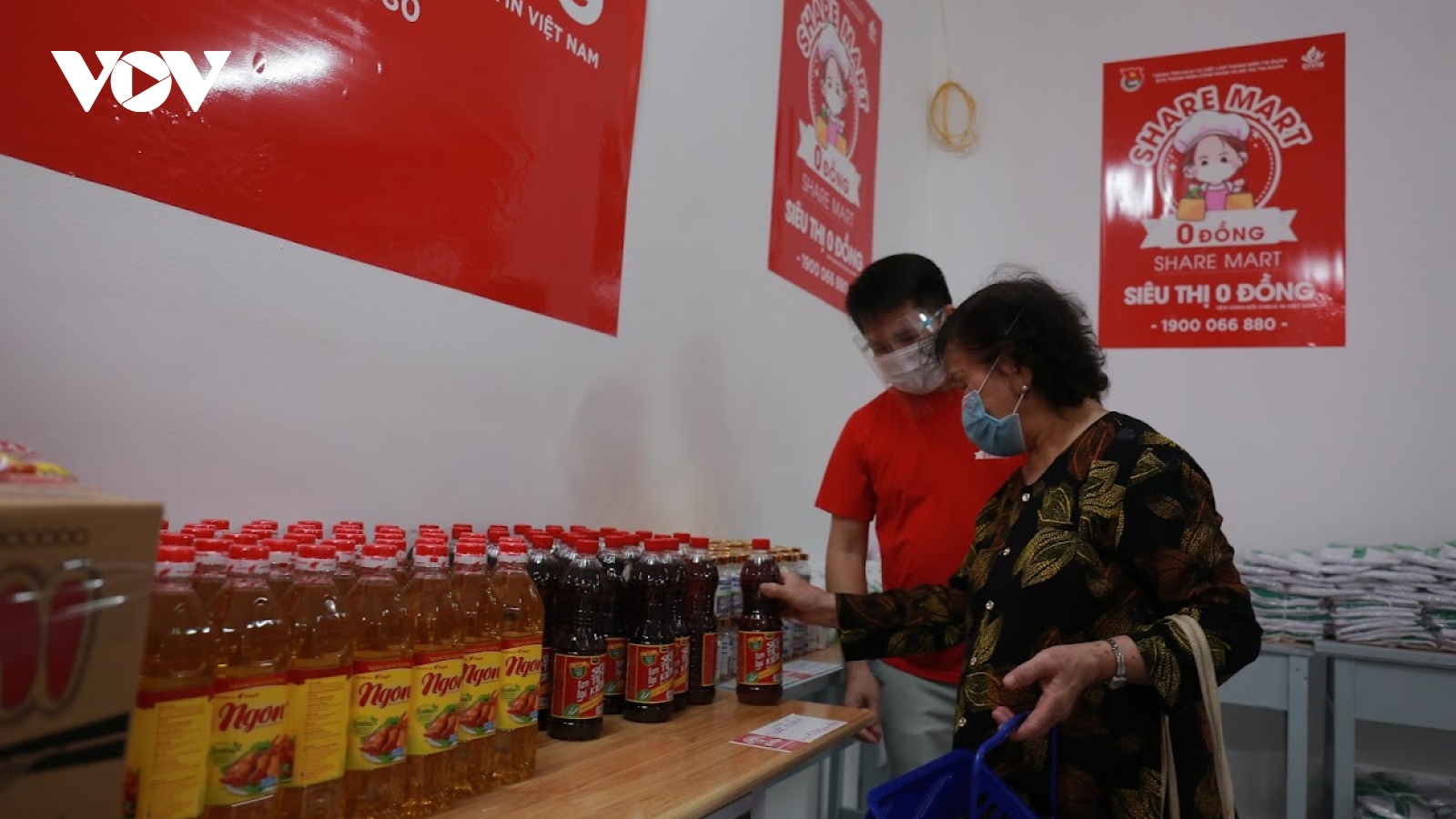 "Siêu thị 0 đồng-Share-Mart”: Món quà từ thanh niên Thủ đô giúp người nghèo