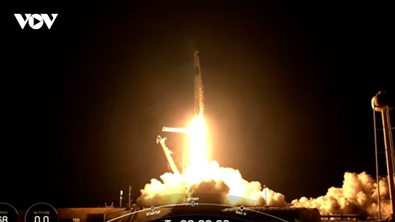 Phi hành đoàn Inspiration4 dân sự của SpaceX trò chuyện với bệnh nhi từ không gian