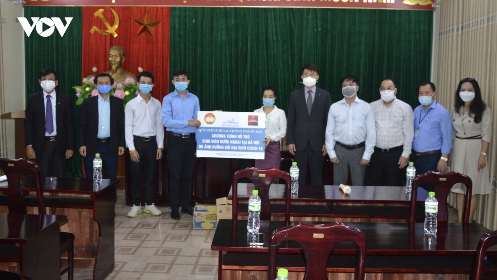 Foreign students impacted by COVID-19 receive support 