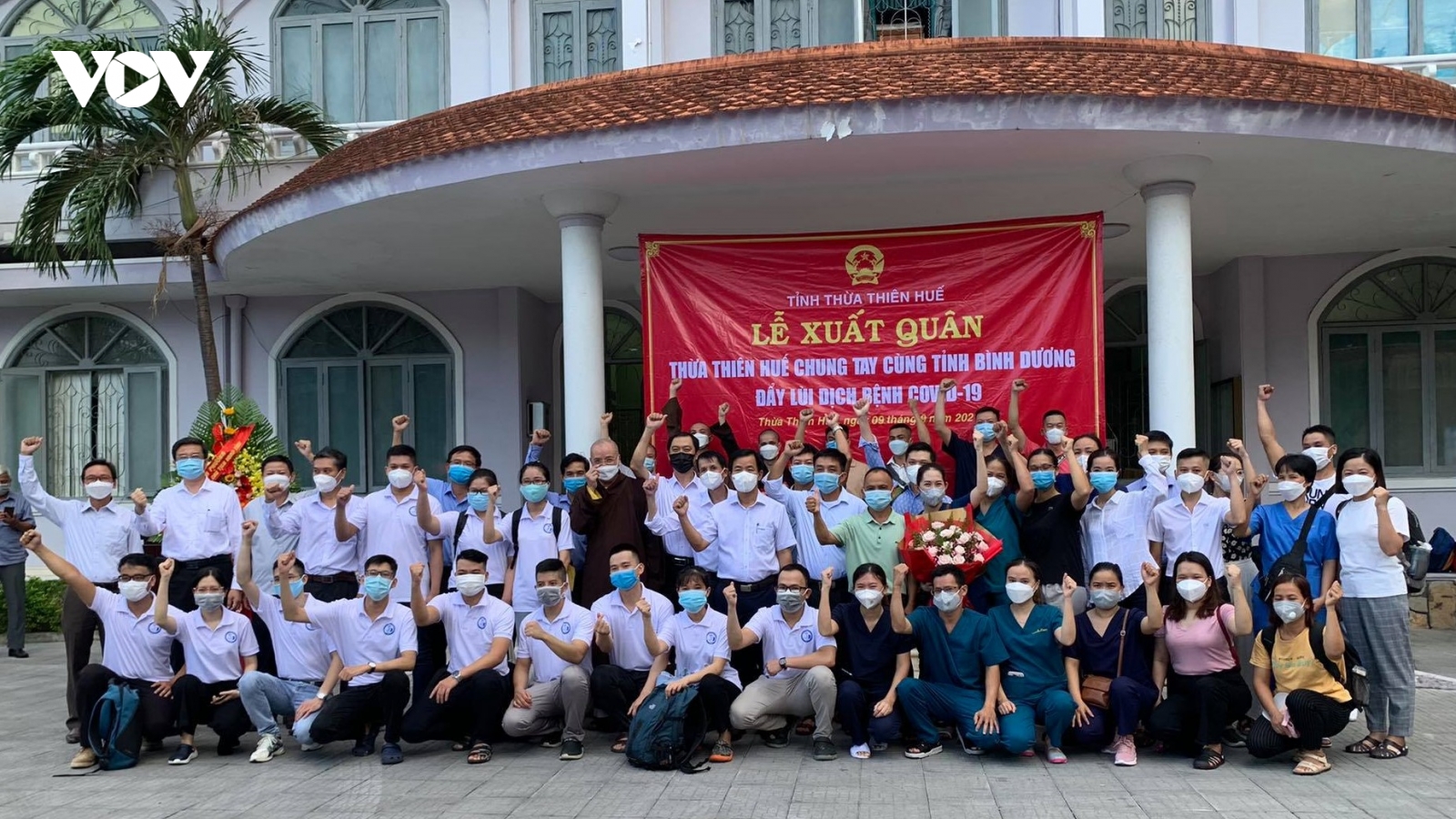 Tăng, ni ở Thừa Thiên – Huế tham gia hỗ trợ Bình Dương chống dịch