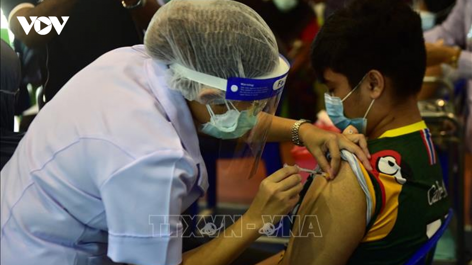 Thái Lan sắp triển khai tiêm vaccine Covid-19 cho học sinh