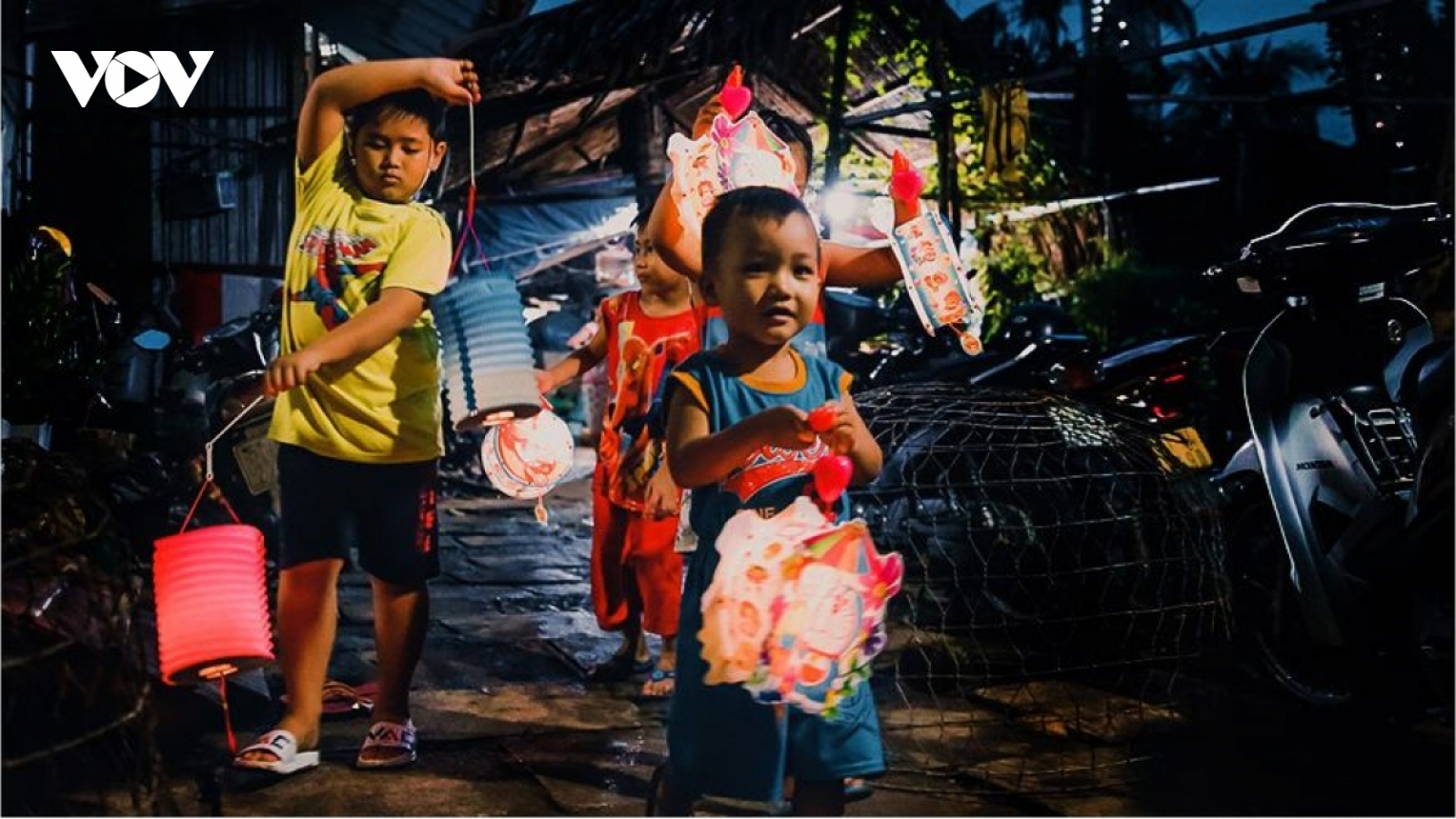 Mênh mang mùa hội trăng