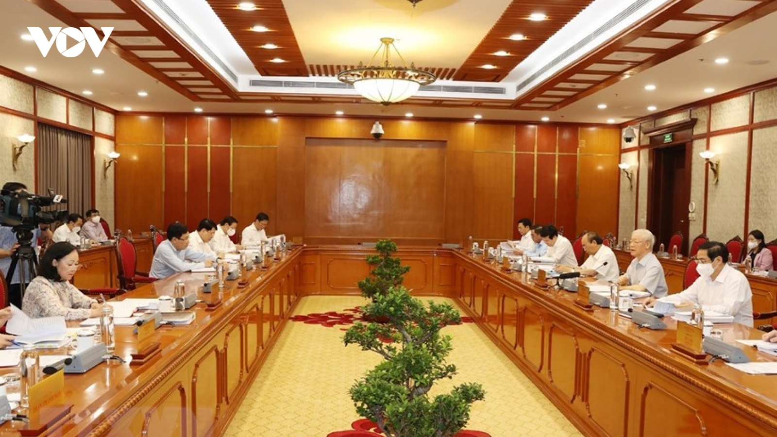 Chống tiêu cực để chặn tham nhũng