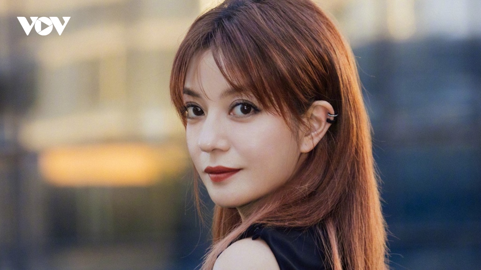 Giới nghệ sĩ Trung Quốc "nín thở, nằm yên" trước sóng gió showbiz