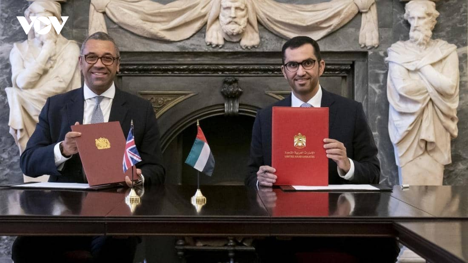 UAE và Anh ký thỏa thuận thúc đẩy hợp tác chống biến đổi khí hậu