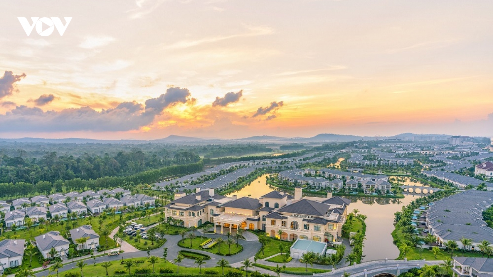 Giới đầu tư săn bất động sản nghỉ dưỡng "hàng hiệu" Phú Quốc