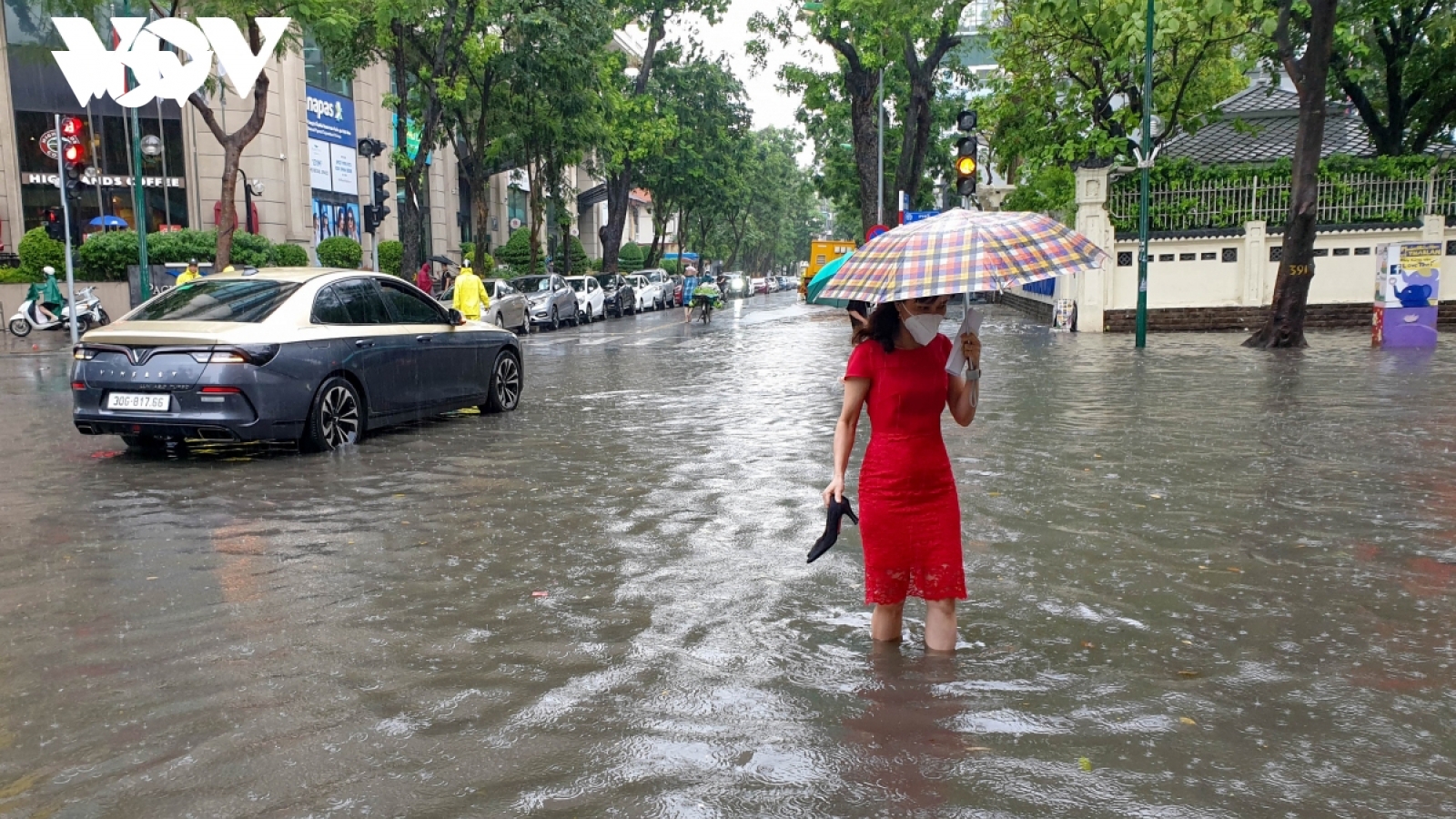 Thời tiết hôm nay: Mưa lớn diện rộng trên địa bàn cả nước