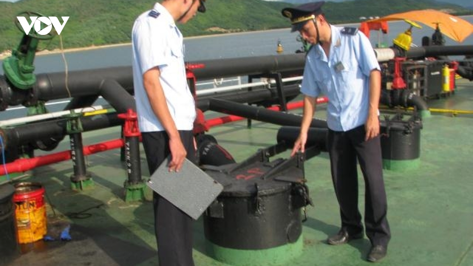 Gia hạn lưu giữ nhiên liệu hàng không tạm nhập tái xuất đến hết tháng 12/2021