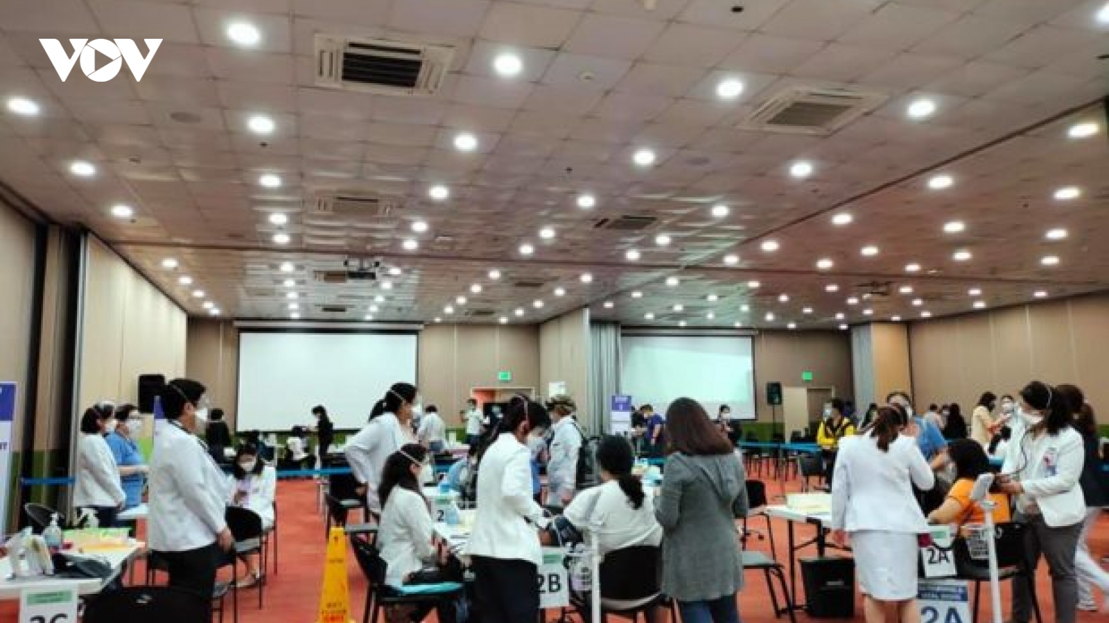 Philippines: Hơn 1.500 trẻ em từ 12-17 tuổi có bệnh lý nền đã tiêm vaccine Covid-19