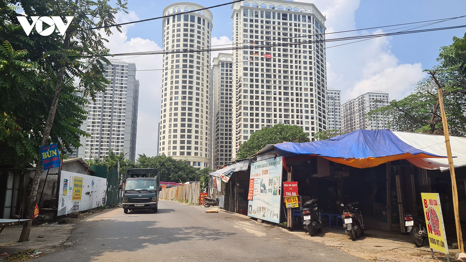 Dự án chung cư mong đợi những tuyến đường sắp triển khai