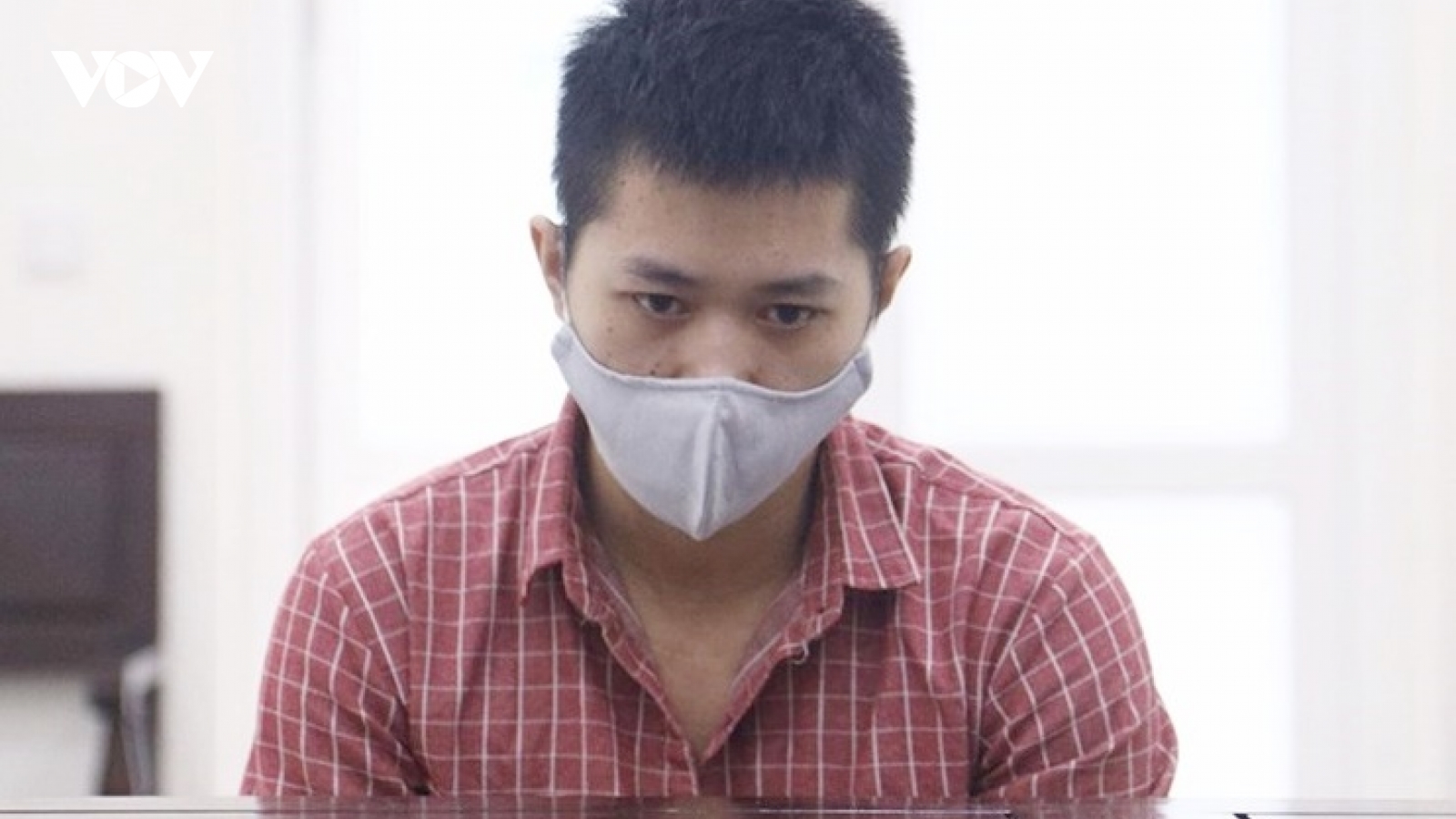 Hiếp dâm con gái của người tình, gã trai phải nhận án 19 năm tù