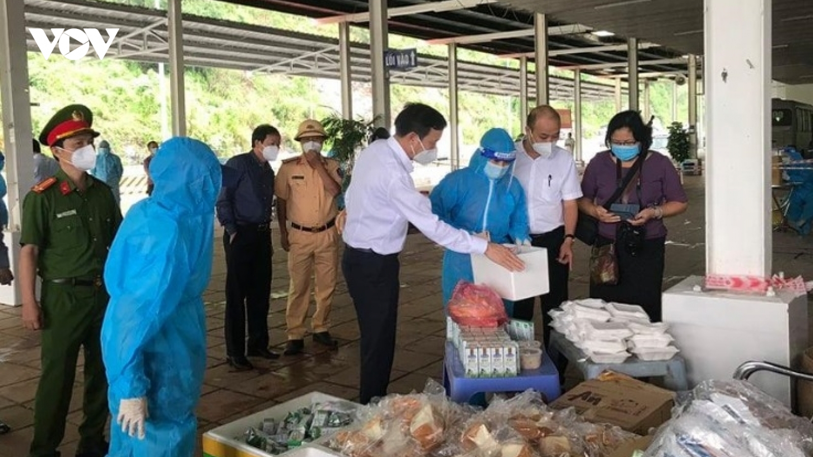 Người lao động về quê đi qua Đà Nẵng được hỗ trợ xăng miễn phí
