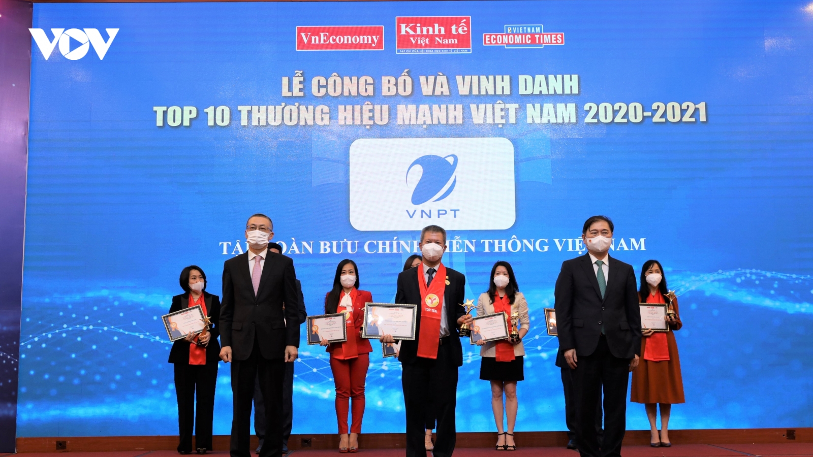 VNPT được vinh danh trong TOP 10 Thương hiệu mạnh Việt Nam 2020-2021