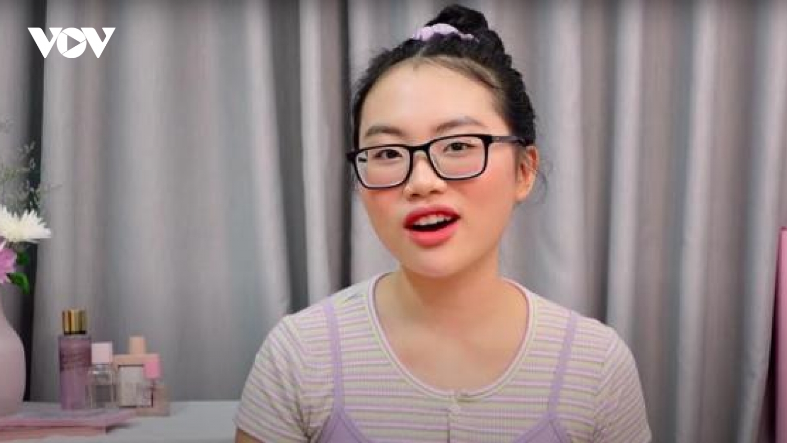 Chuyện showbiz: Phương Mỹ Chi từng bật khóc vì bị cô lập và dè bỉu tại trường học