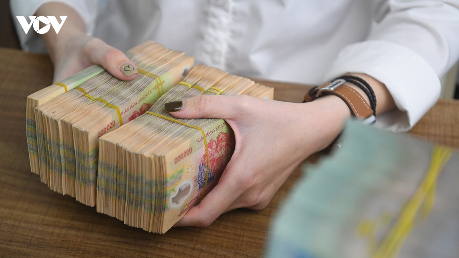Hành vi giả giấy tờ để trục lợi từ bảo hiểm bị xử lý thế nào?