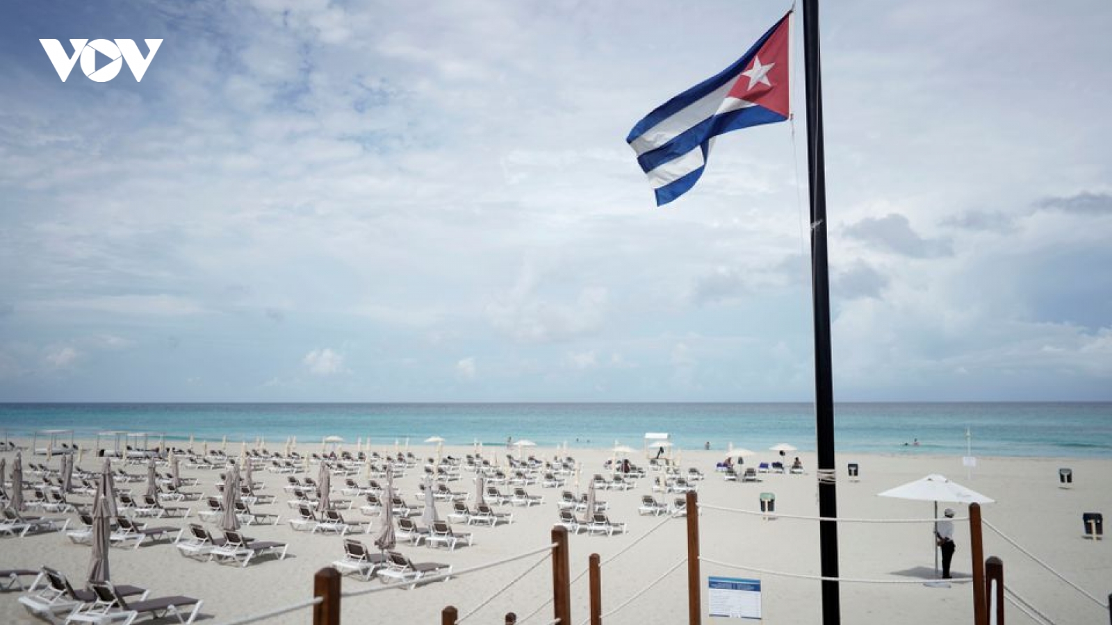 Cuba mở cửa biên giới và nới lỏng yêu cầu về nhập cảnh để đón khách du lịch