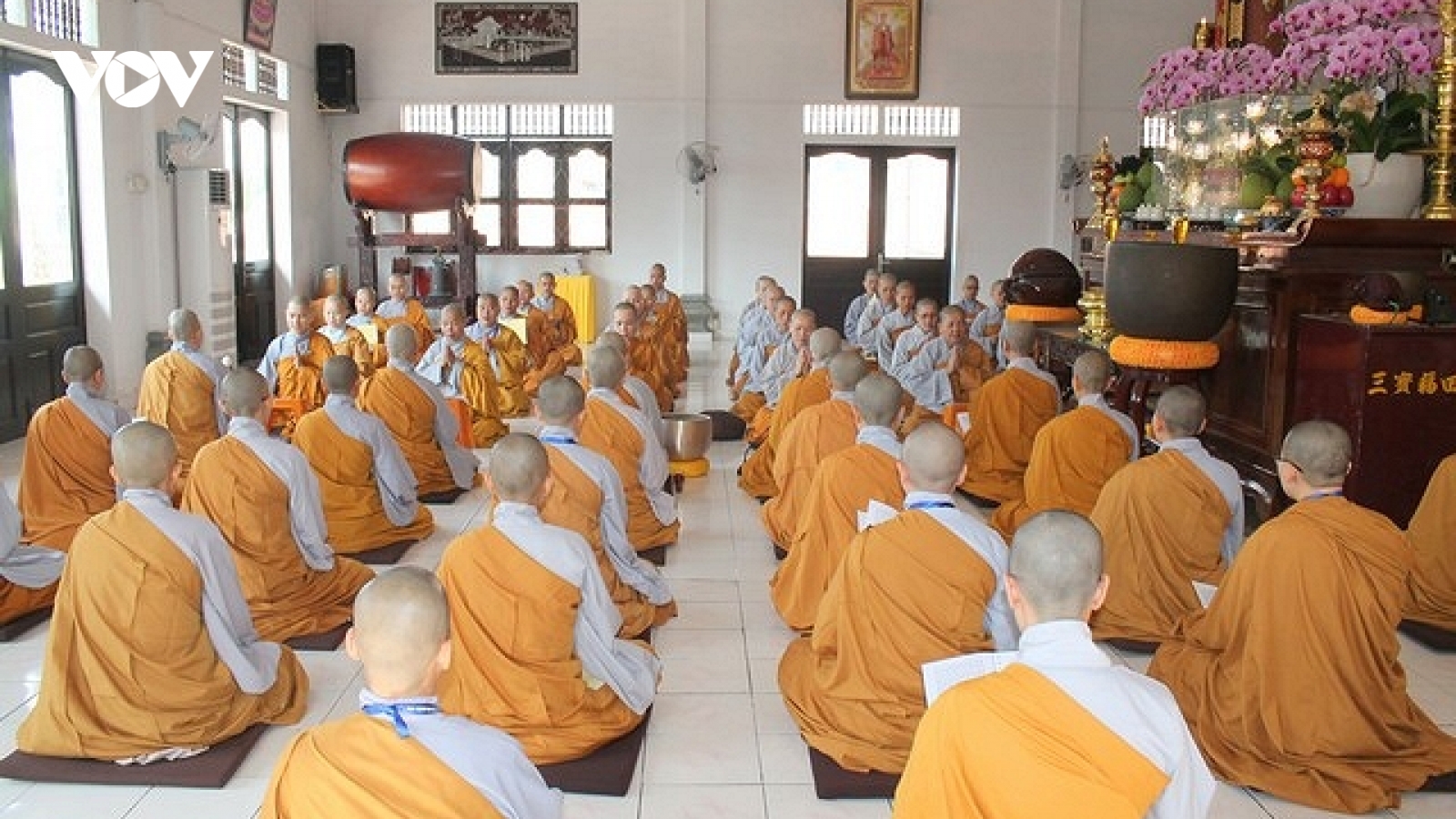 Bộ Nội vụ ra công văn hướng dẫn các tôn giáo sinh hoạt trong tình hình mới