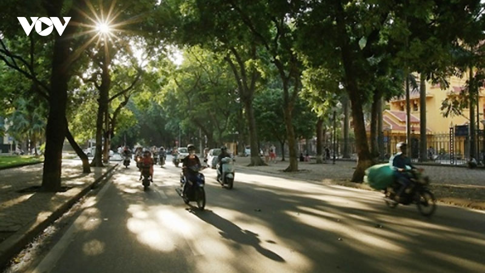 Dự báo thời tiết ngày 12/10: Gió mùa Đông Bắc về, các tỉnh Bắc bộ giảm mưa trời hửng nắng
