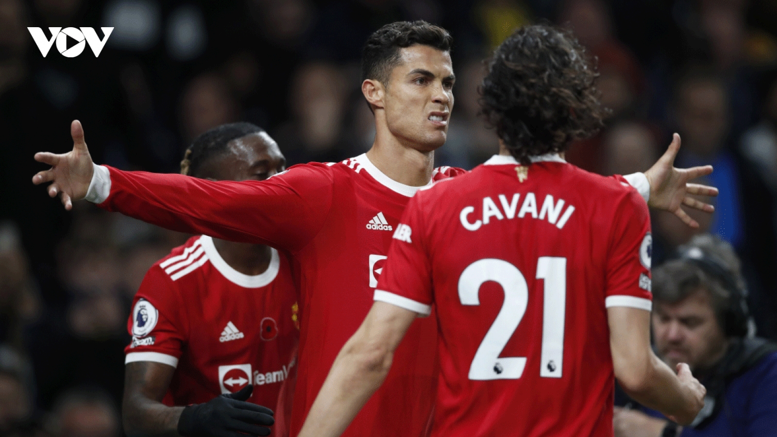 Vòng 10 Ngoại hạng Anh 2021/2022: Ronaldo và Cavani cứu HLV Solskjaer