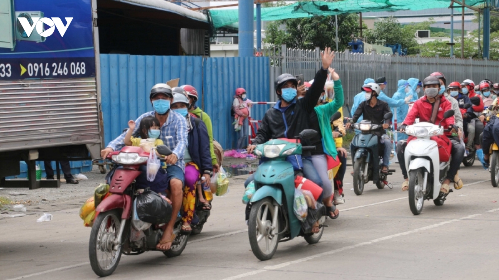Southern localities on COVID-19 alert as stranded workers return home