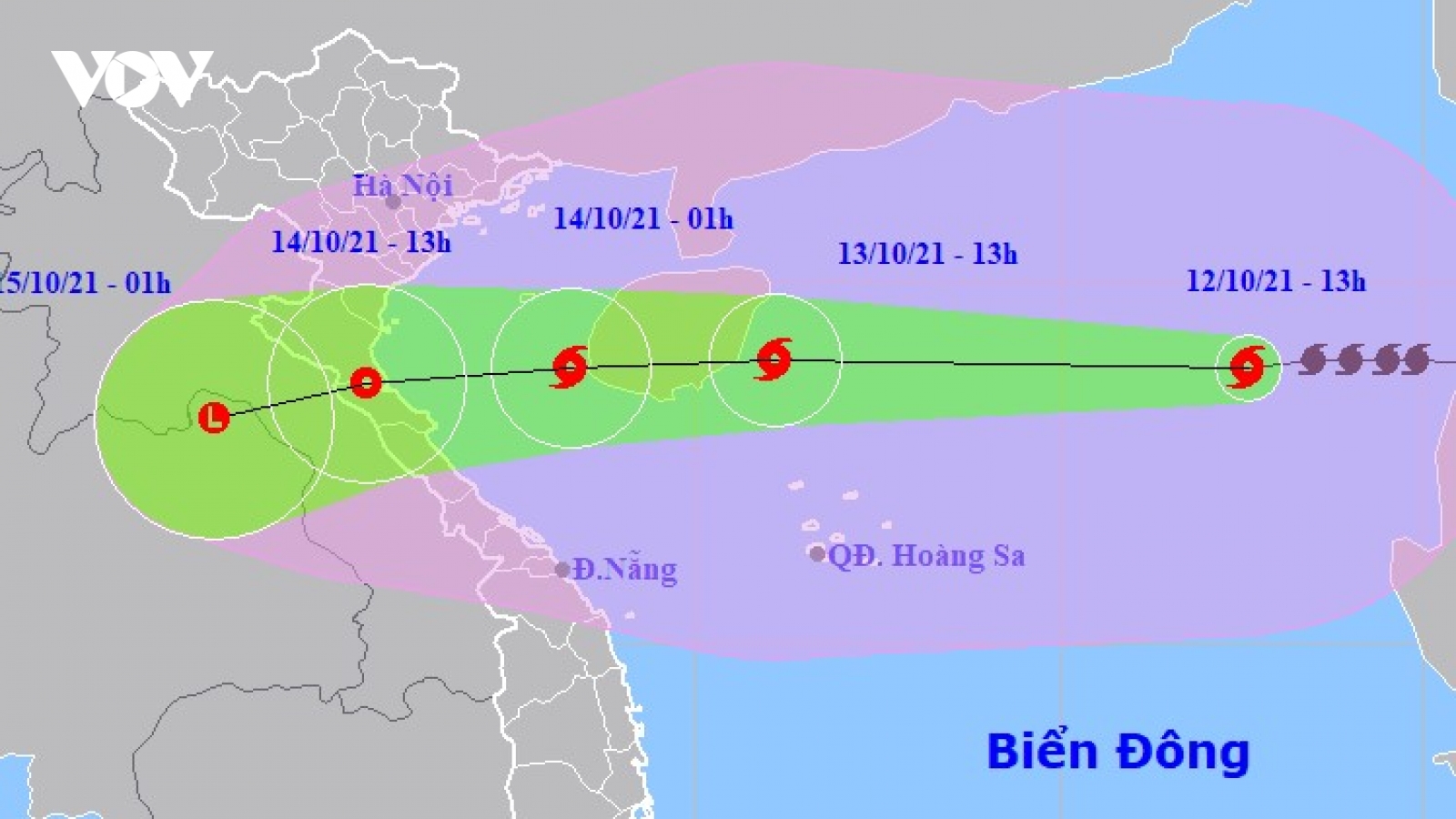 Bão số 8 cách quần đảo Hoàng Sa 610km, giật cấp 13