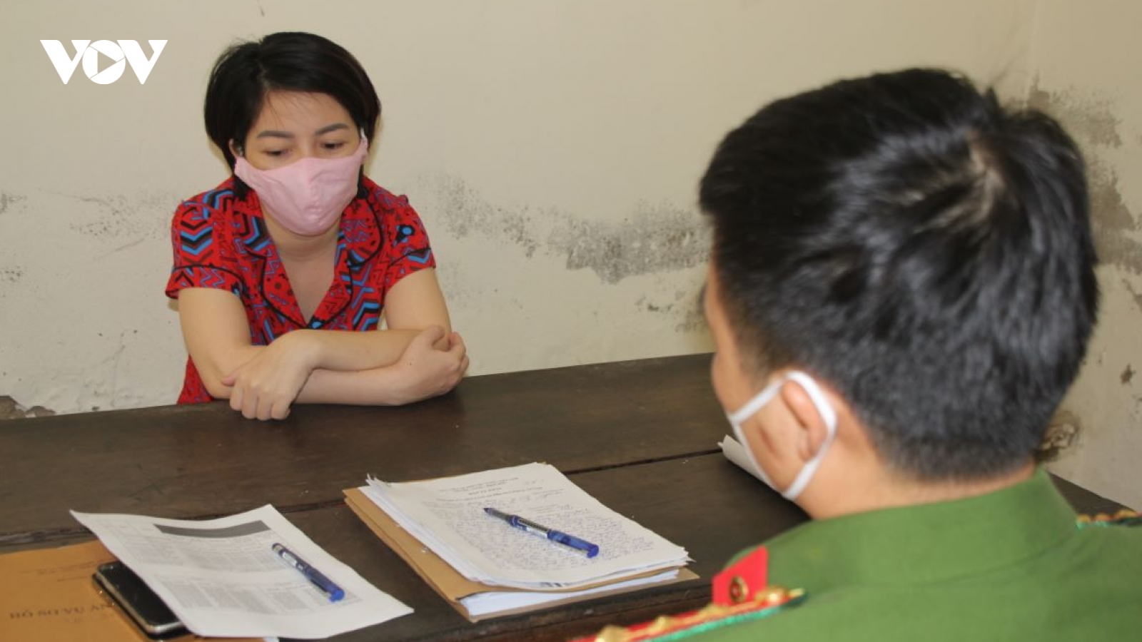 Thủ đoạn của "nữ quái" lập cả trăm bát họ lừa đảo chiếm đoạt tài sản