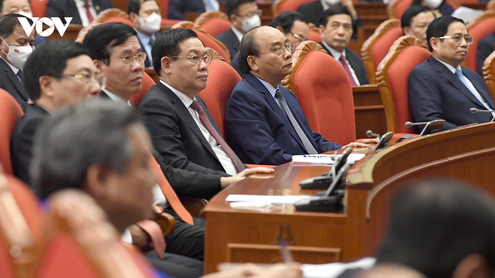 Hội nghị TƯ 4: Đổi mới tư duy, nhận thức đúng đắn hơn về phòng, chống, kiểm soát dịch bệnh