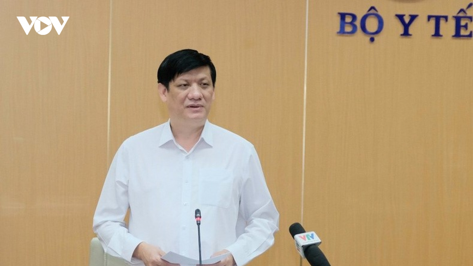 Thủ tướng yêu cầu lãnh đạo Bộ Y tế trực tiếp thông tin cập nhật về phòng, chống COVID-19