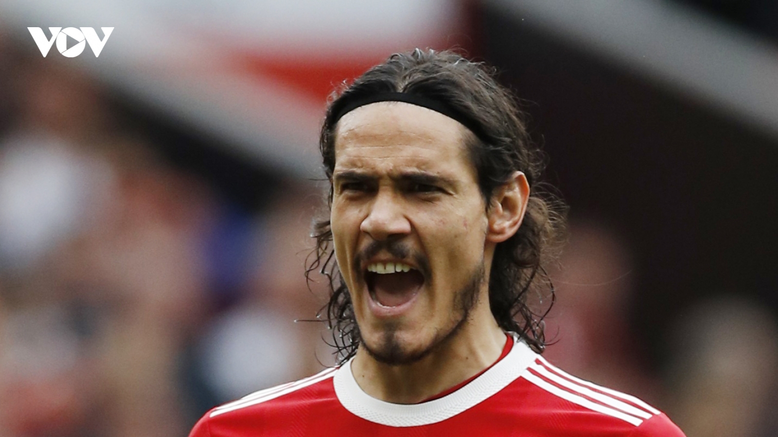 Real Madrid tính giải cứu Cavani khỏi MU