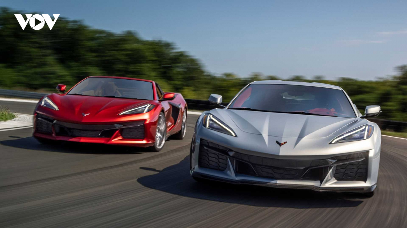 Chevrolet Corvette Z06 chính thức ra mắt