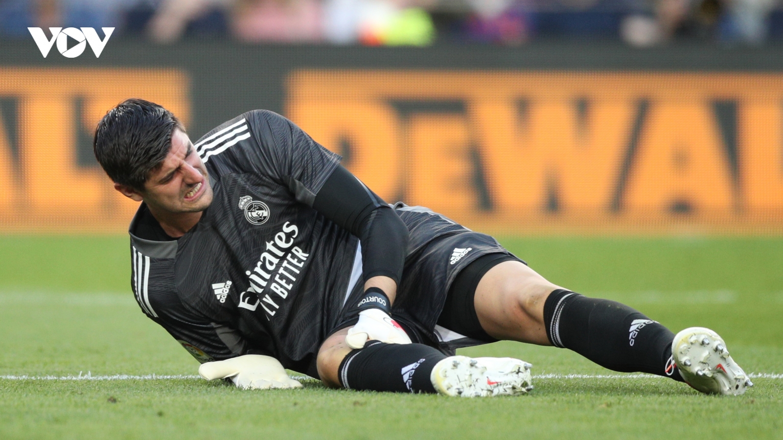 Real Madrid "trả giá đắt" sau chiến thắng ở trận siêu kinh điển