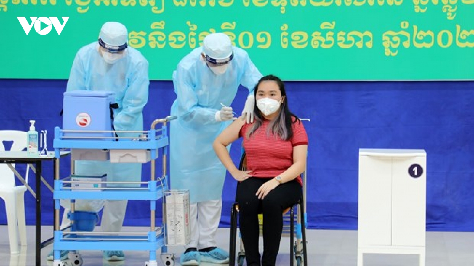 Đạt kỳ tích tiêm chủng, Campuchia chọn lối đi riêng để sống chung với dịch Covid-19