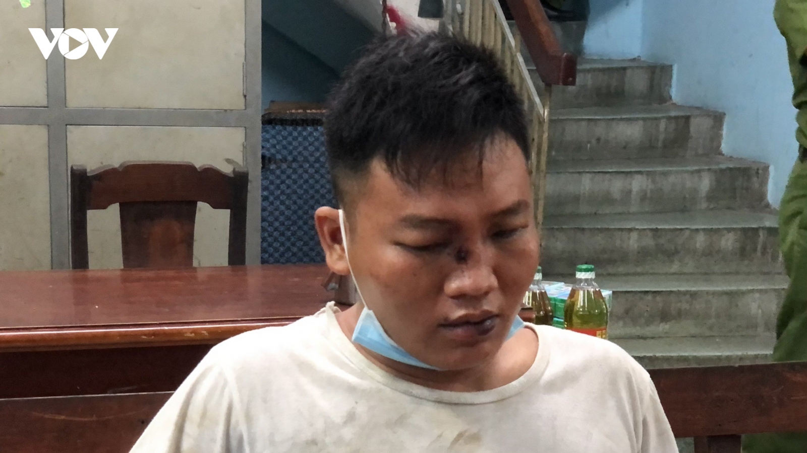 Đối tượng nghiện ma túy đâm một cán bộ công an trọng thương