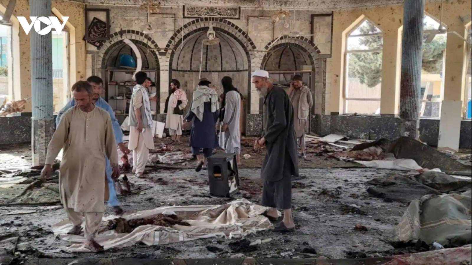 Tình hình Afghanistan phức tạp: EU cảnh báo an ninh, Mỹ lần đầu gặp Taliban sau rút quân