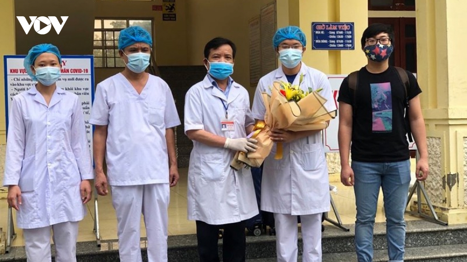 Ngày 28/10, có thêm 1.649 bệnh nhân COVID-19 được điều trị khỏi