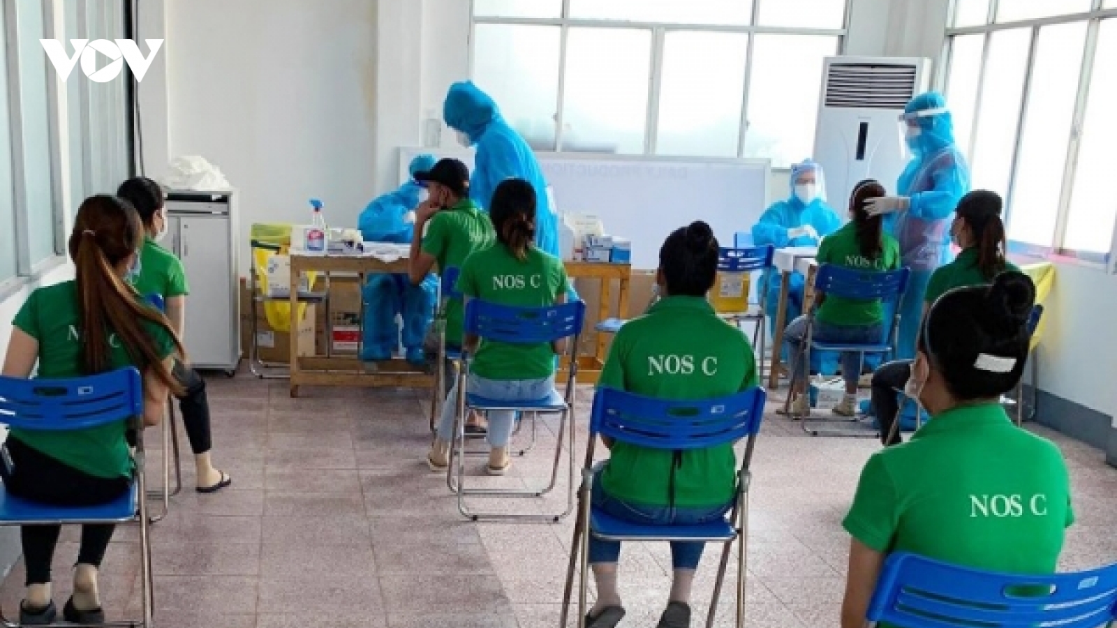 Đồng Nai cho phép công nhân đi về hàng ngày bằng xe cá nhân