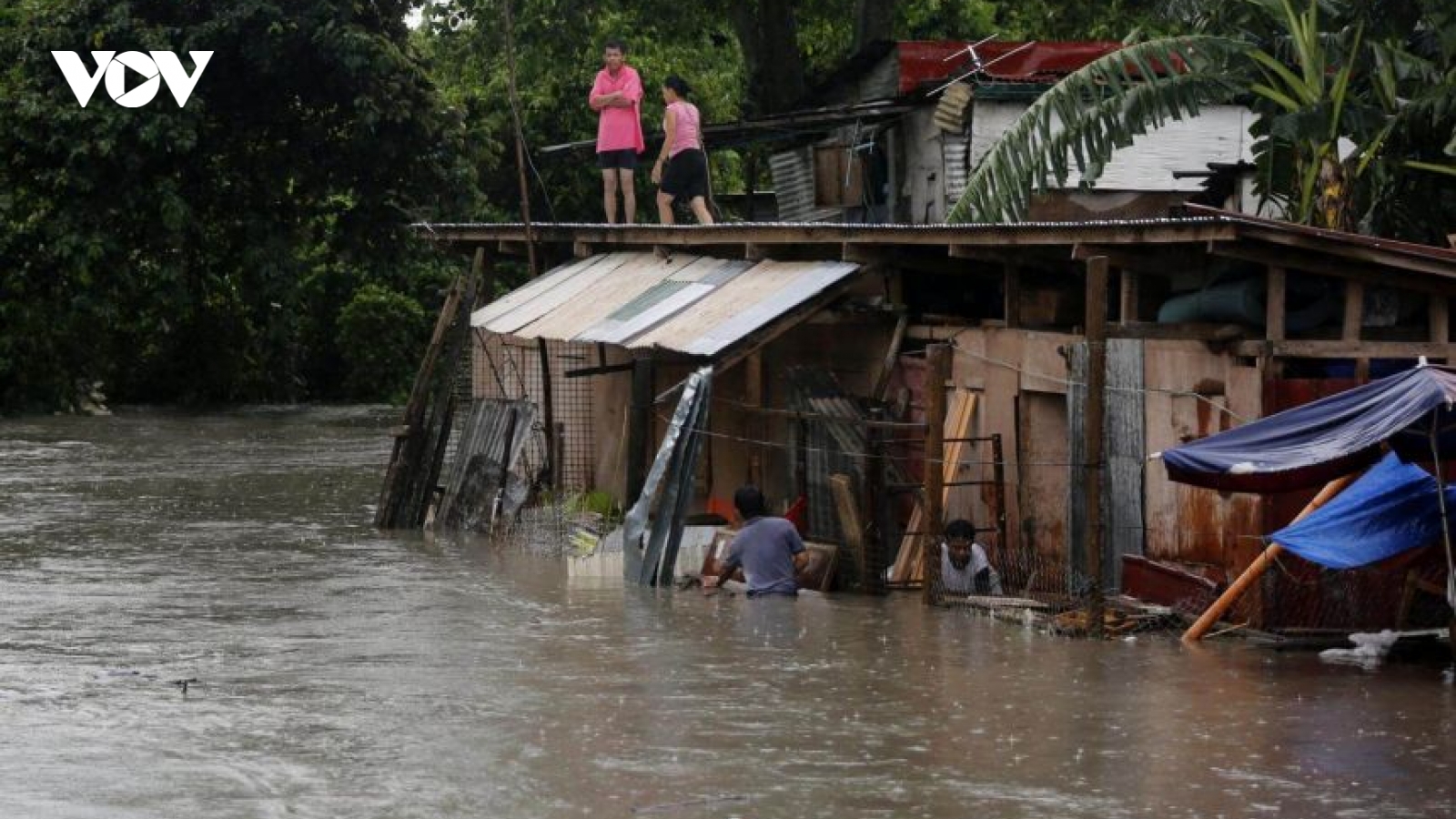 Ít nhất 9 người thiệt mạng do bão nhiệt đới Kompasu ở Philippines