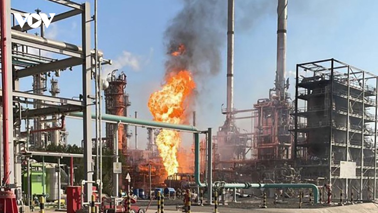 Cháy lớn tại nhà máy lọc dầu ở Kuwait