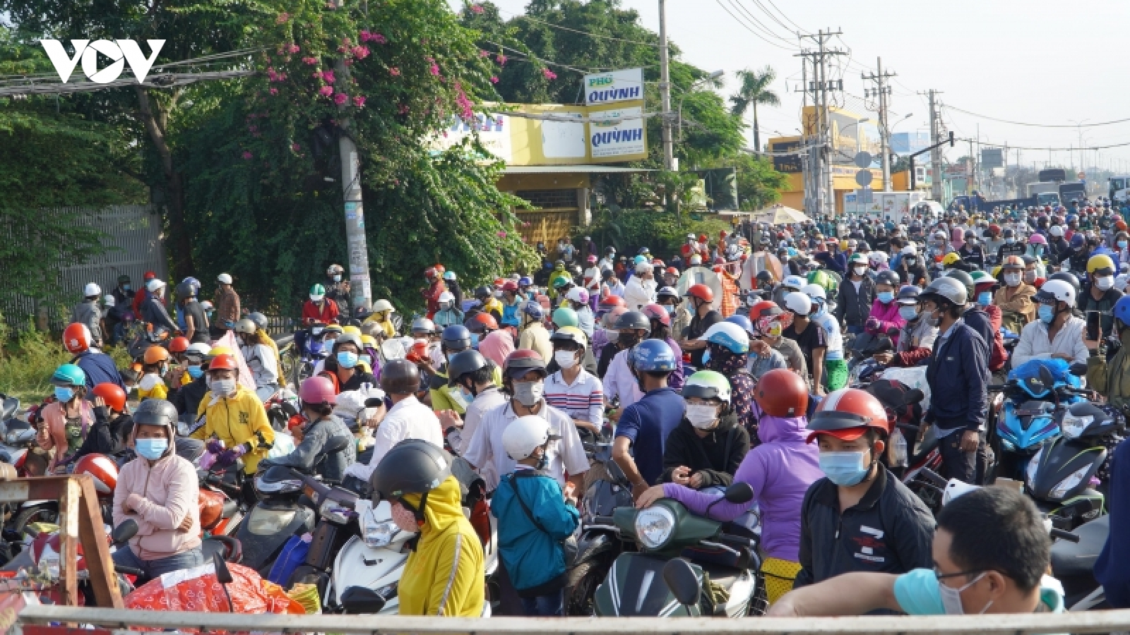 TP.HCM đề nghị khẩn các địa phương hỗ trợ người dân lưu thông