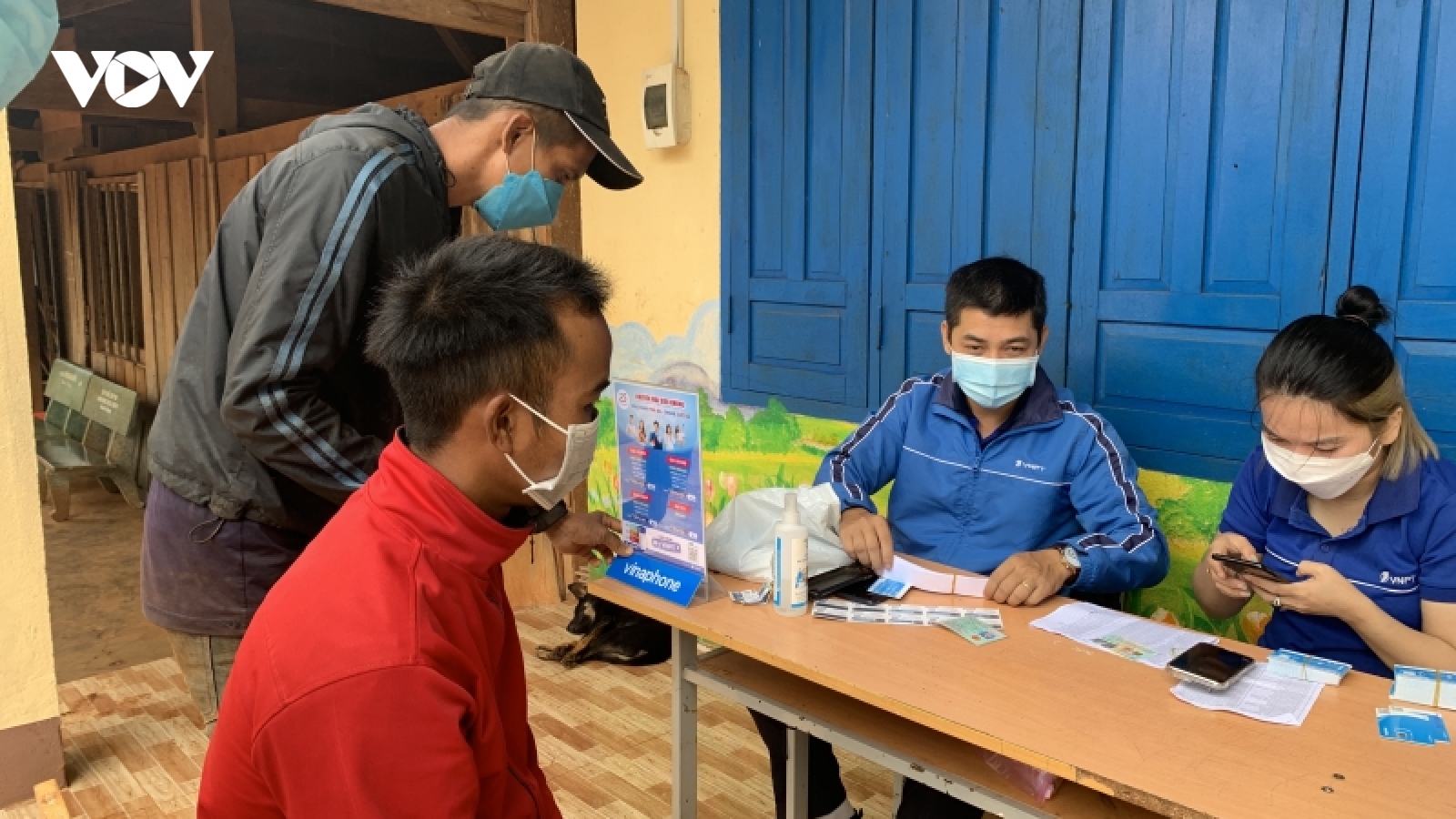 Chương trình “sóng và máy tính cho em” mang niềm vui đến vùng sâu Đắk Lắk