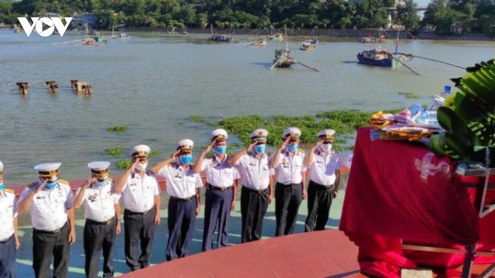 Gặp mặt các cựu chiến binh Hội truyền thống đường Hồ Chí Minh trên biển