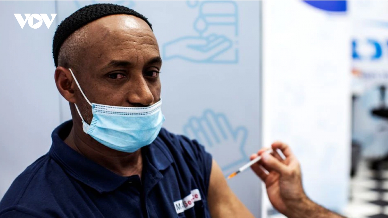 Israel yêu cầu phải tiêm mũi vaccine Covid-19 tăng cường mới được cấp “thẻ xanh”
