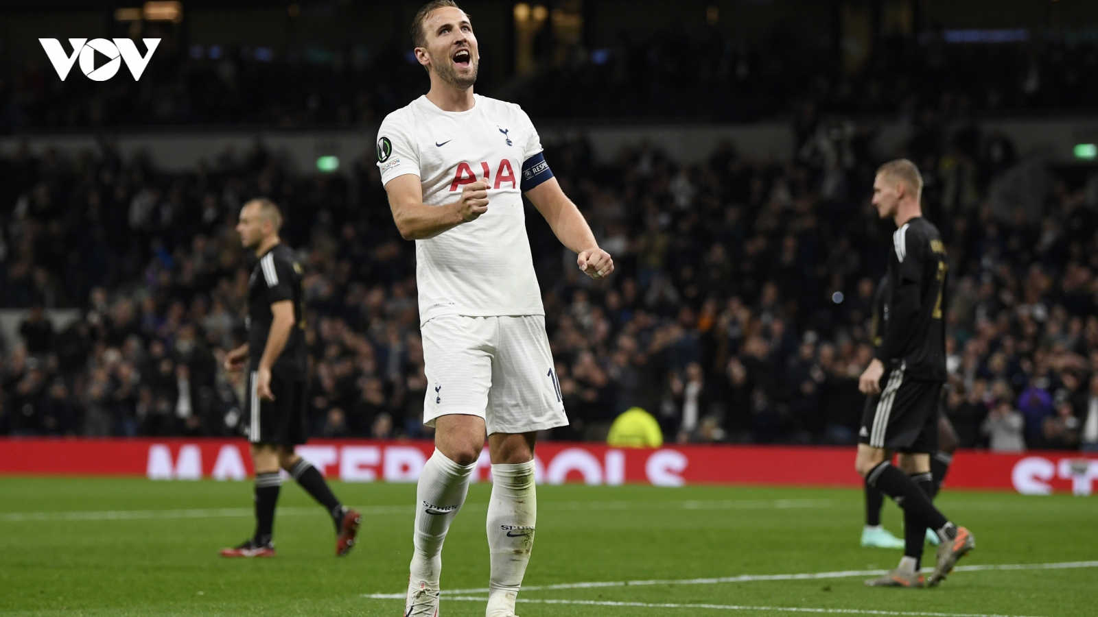 Harry Kane ghi hat-trick, Tottenham thắng dễ Mura ở Europa Conference League